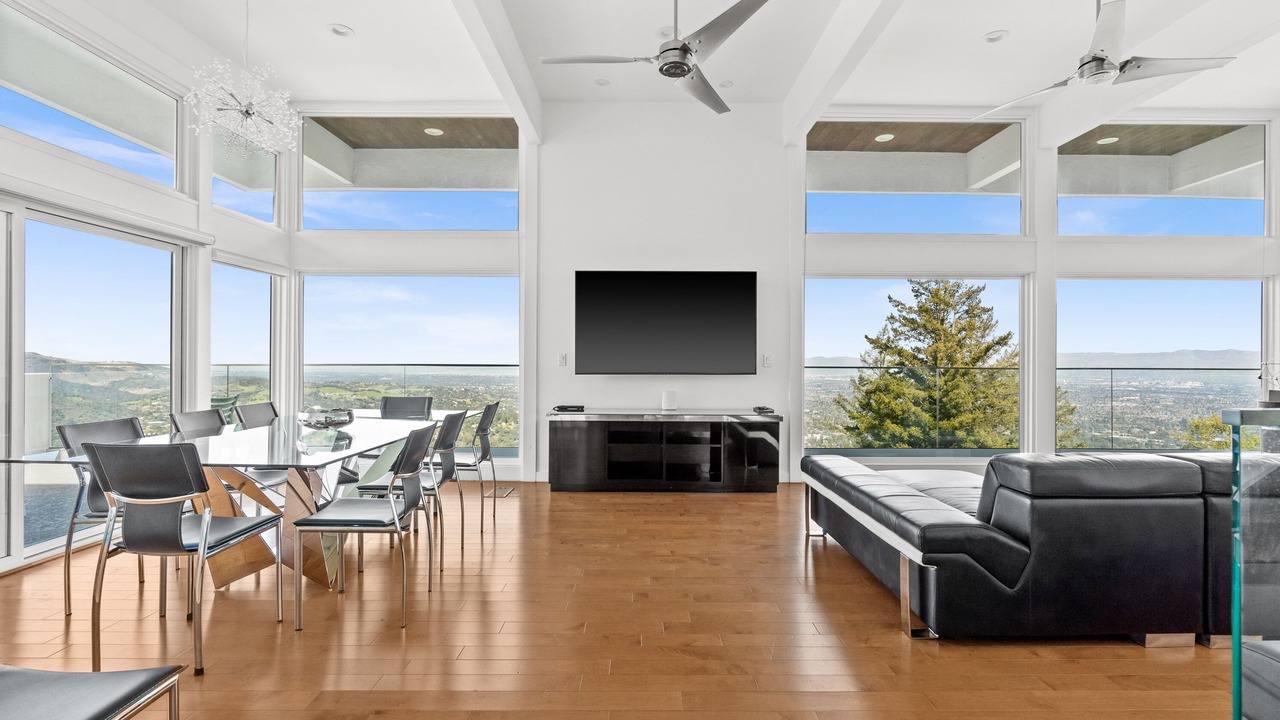 Photo of Bedroom in Saratoga