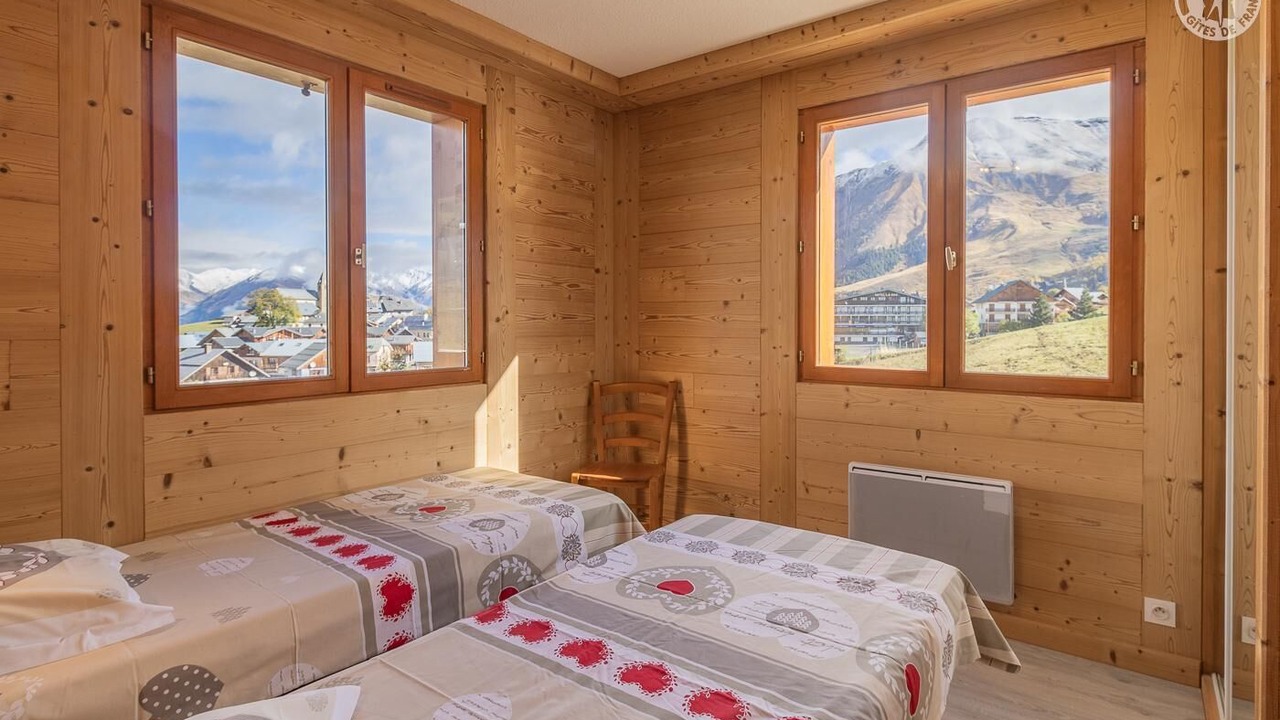 Photo of Bedroom in Albiez-le-Vieux