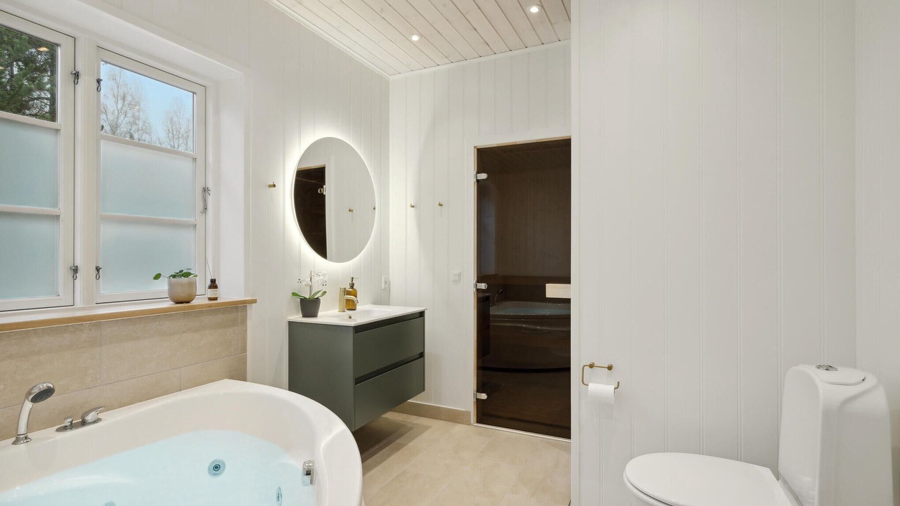 Photo of Bathroom in Hojslev
