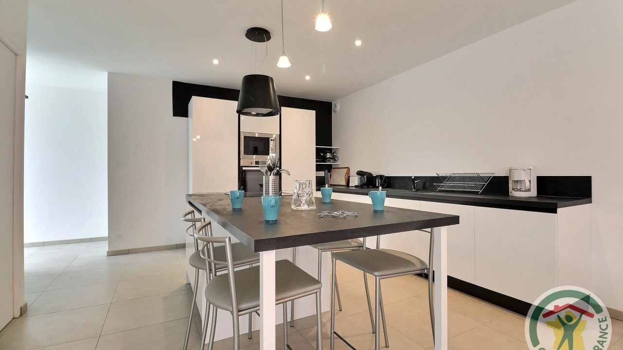 Photo of Others in Parce