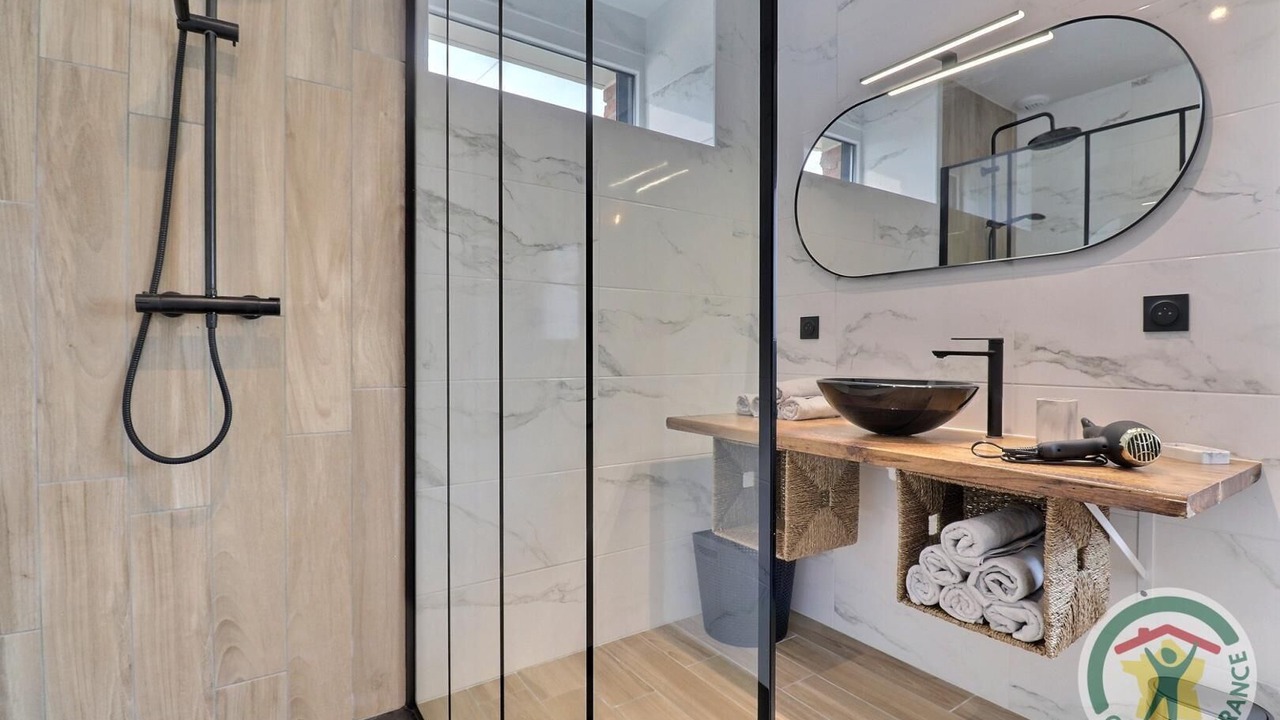 Photo of Bathroom in Parce