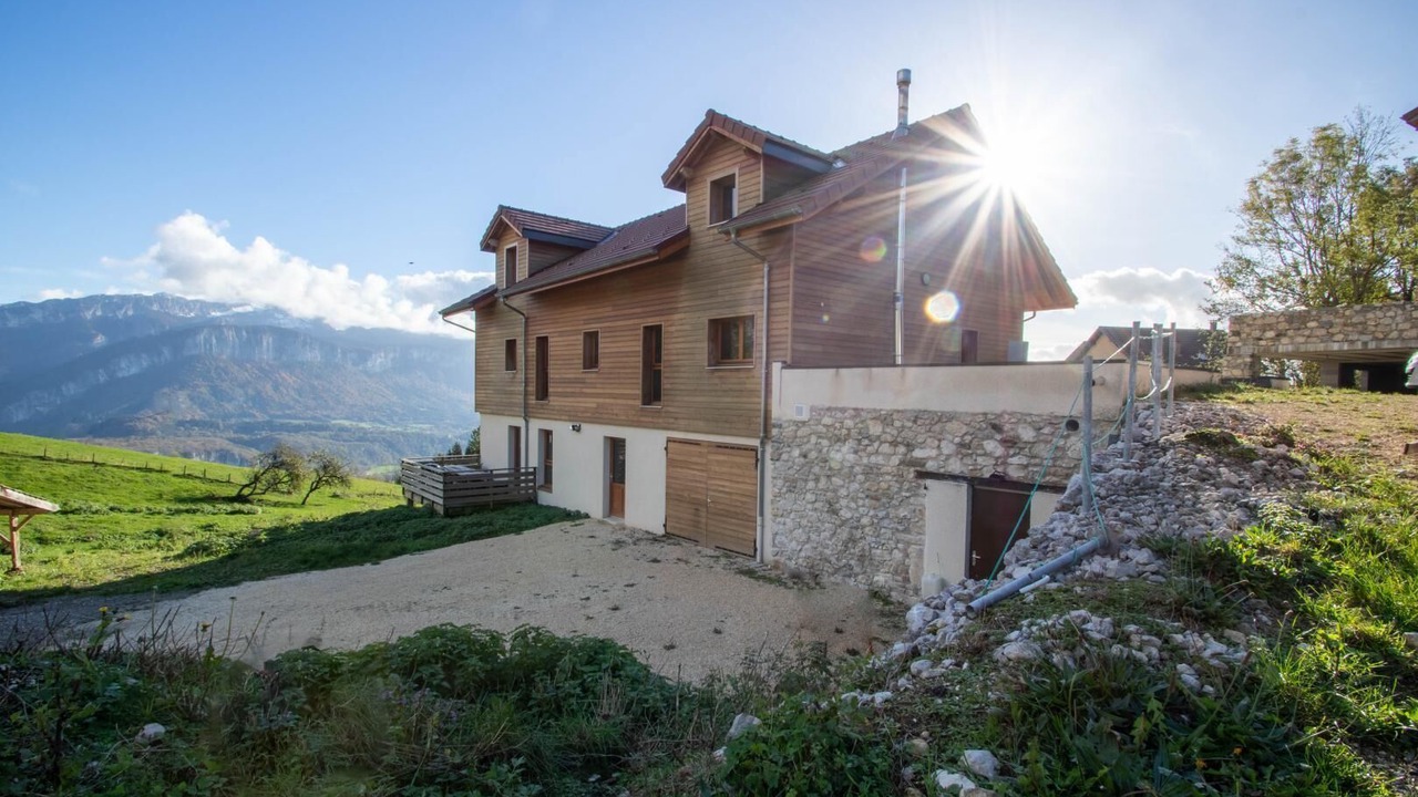 Photo of Outdoor in Saint-Pierre-de-Genebroz