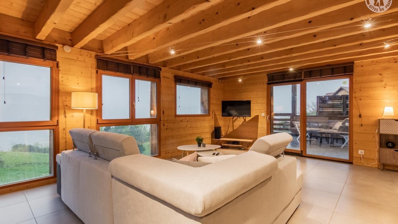 Photo of Livingroom in Saint-Pierre-de-Genebroz