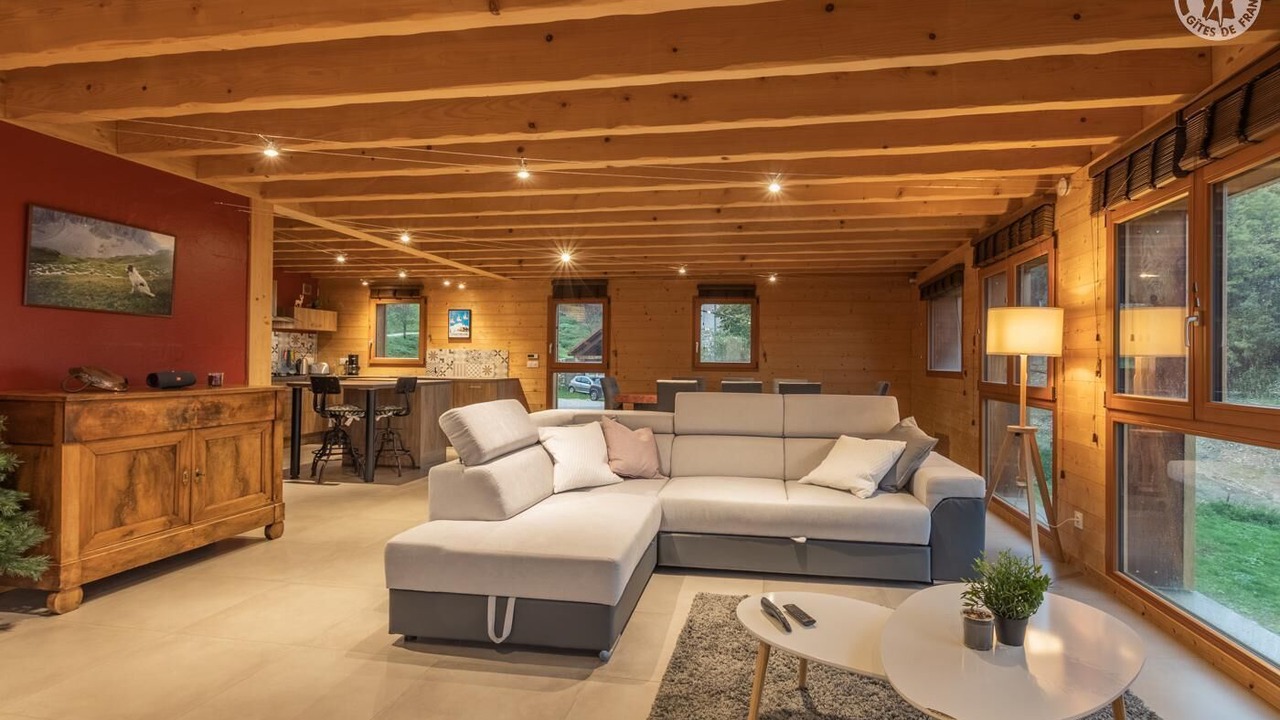 Photo of Livingroom in Saint-Pierre-de-Genebroz