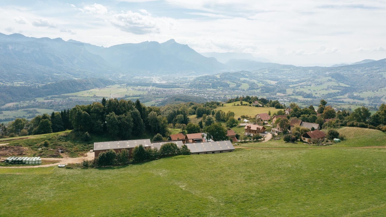 Photo of Outdoor in Saint-Pierre-de-Genebroz