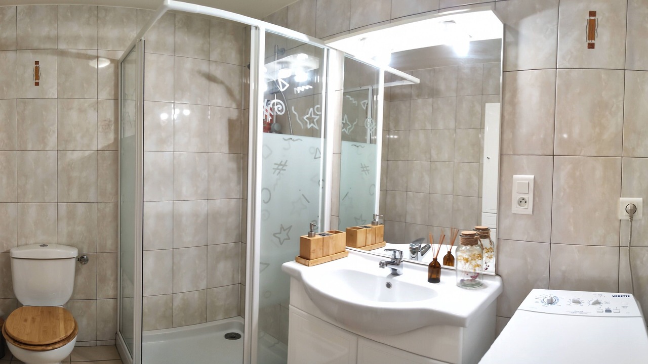 Photo of Bathroom in Amelie-les-Bains-Palalda