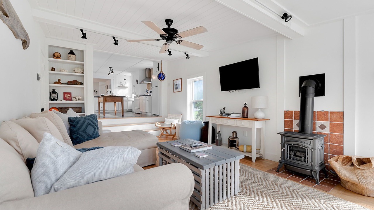 Photo of Livingroom in Kennebunk