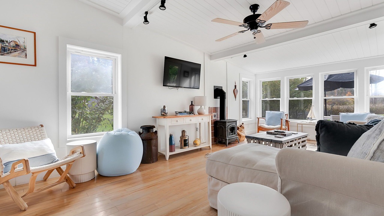 Photo of Livingroom in Kennebunk