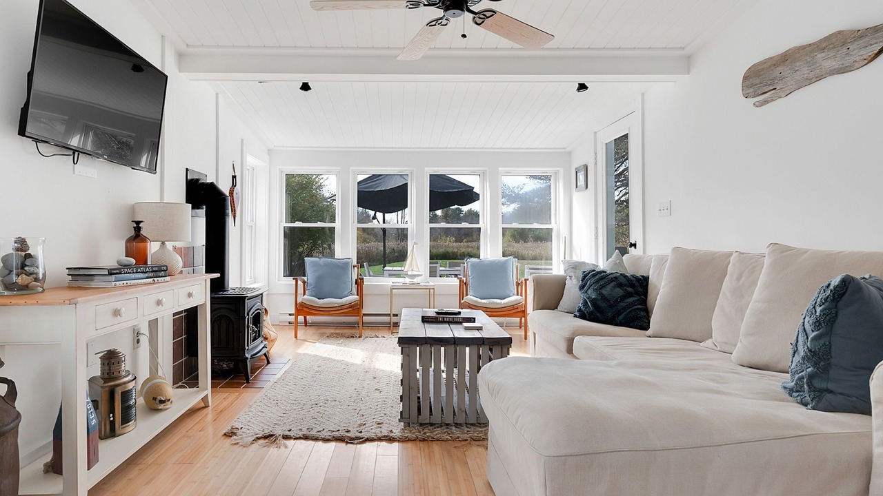 Photo of Livingroom in Kennebunk