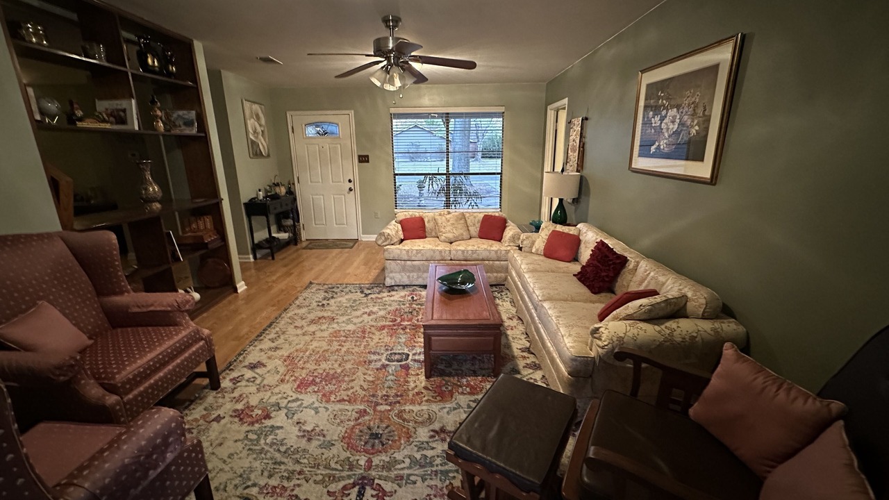 Photo of Livingroom in South Baton Rouge
