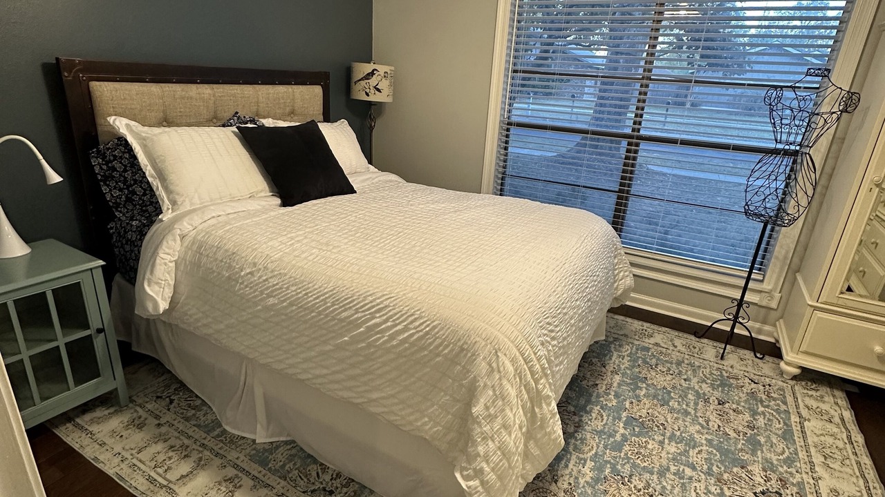 Photo of Bedroom in South Baton Rouge