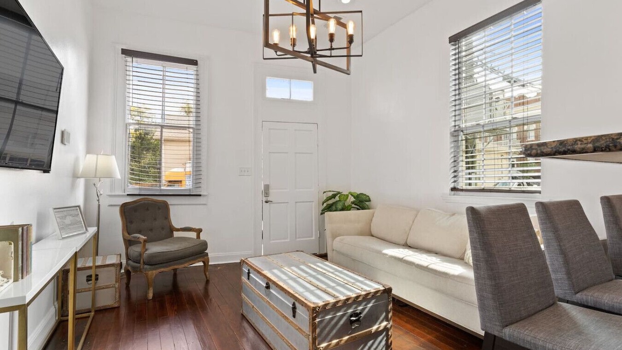 Photo of Livingroom in Tulane - Gravier