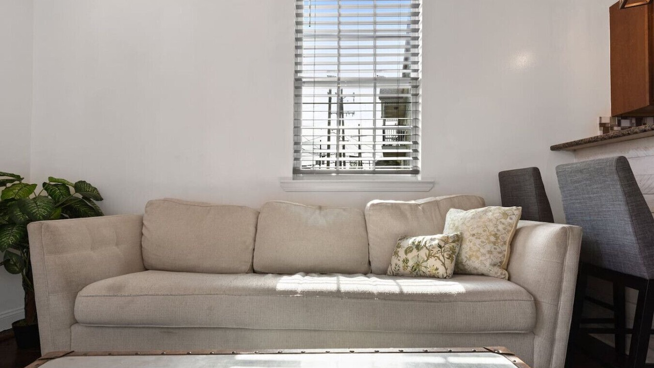 Photo of Livingroom in Tulane - Gravier