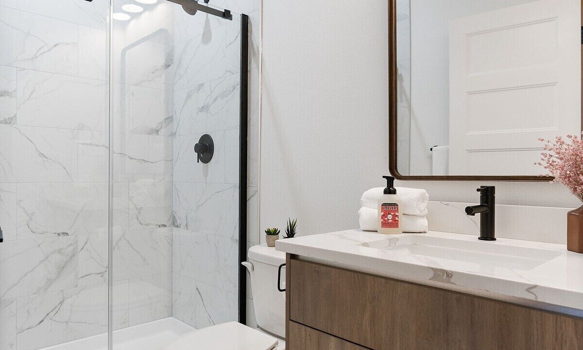 Photo of Bathroom in Entiat