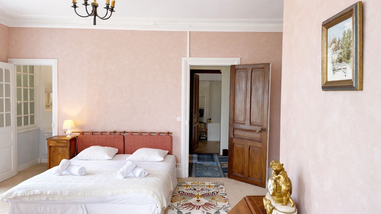 Photo of Bedroom in Trouville-sur-Mer