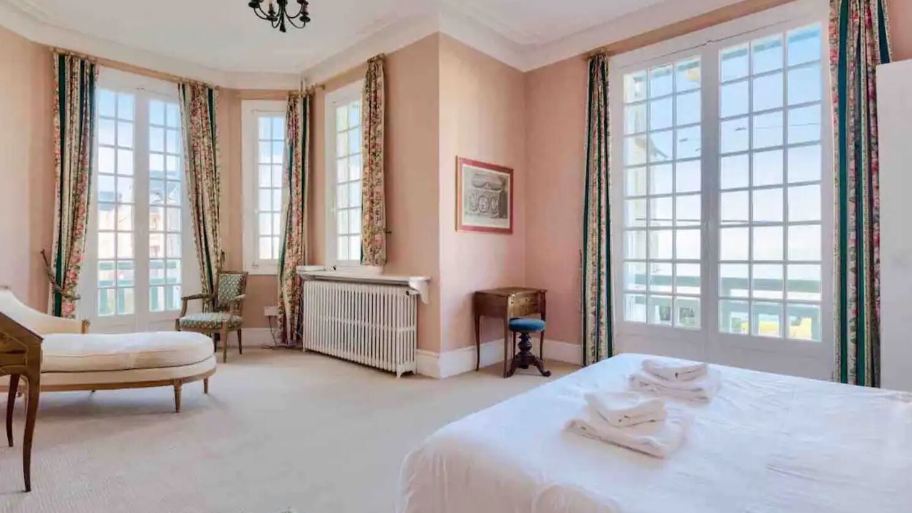 Photo of Bedroom in Trouville-sur-Mer