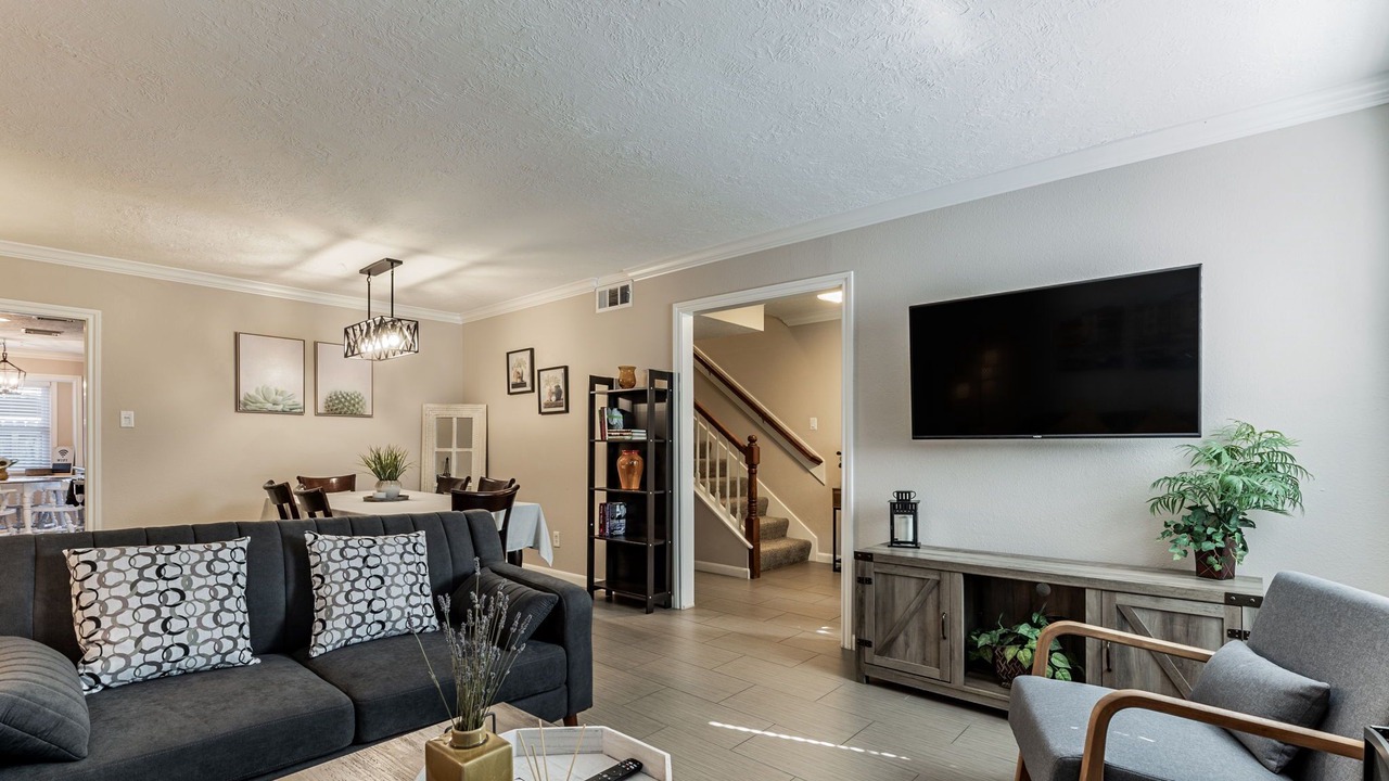 Photo of Livingroom in Memorial