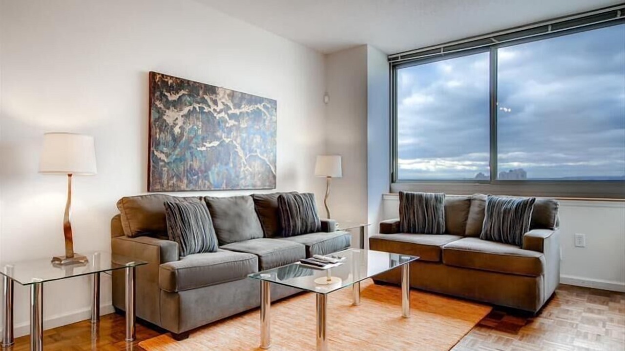 Photo of Livingroom in Hudson Exchange