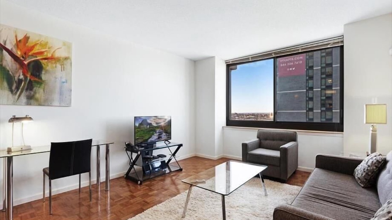 Photo of Bedroom in Hudson Exchange