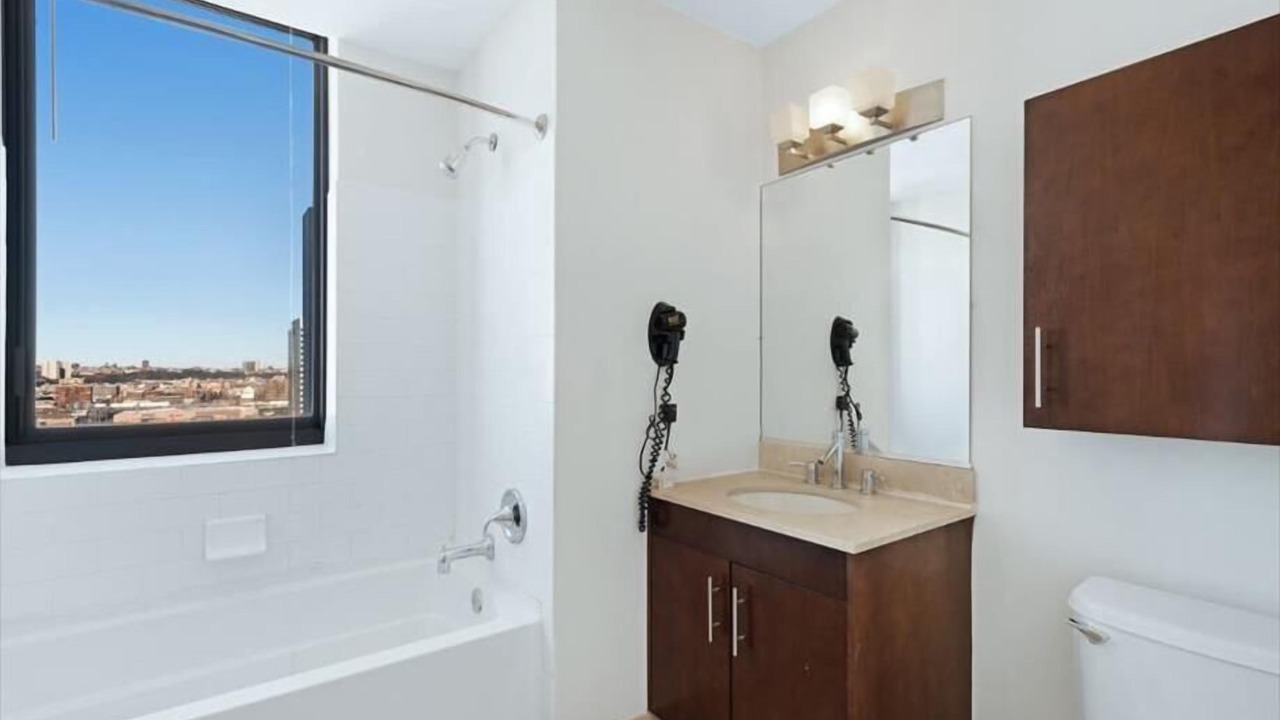 Photo of Bathroom in Hudson Exchange
