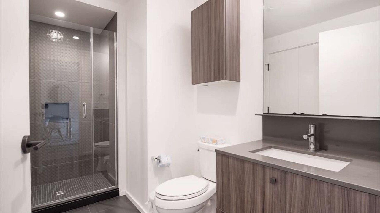 Photo of Bathroom in Shawmut