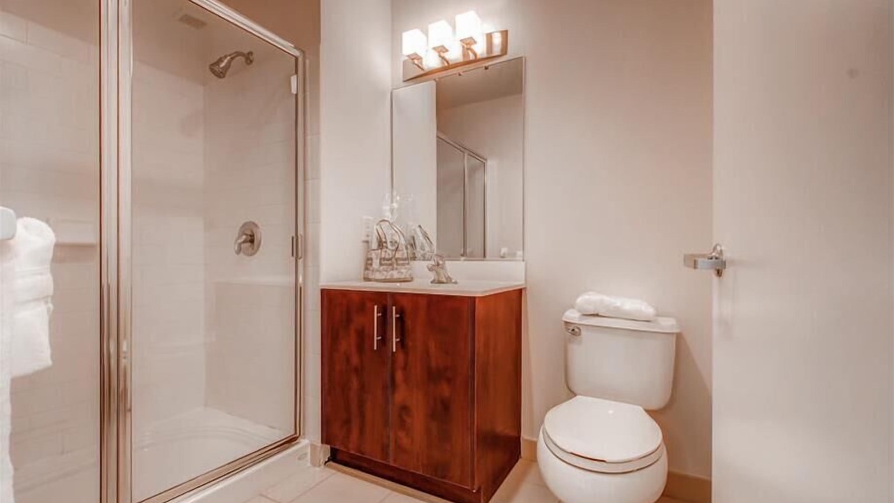 Photo of Bathroom in Hudson Exchange