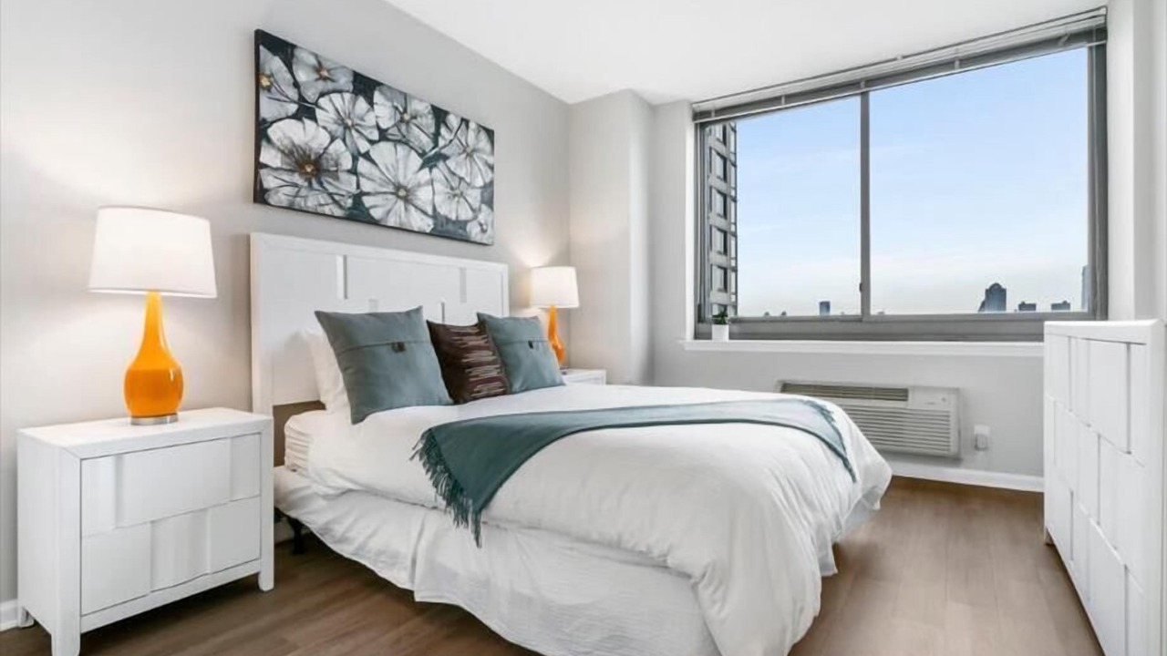 Photo of Others in Hudson Exchange