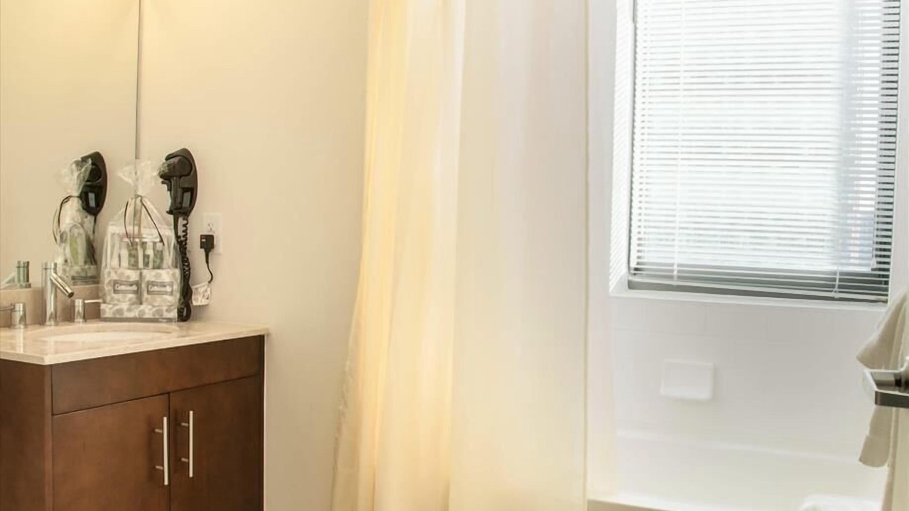 Photo of Bathroom in Hudson Exchange