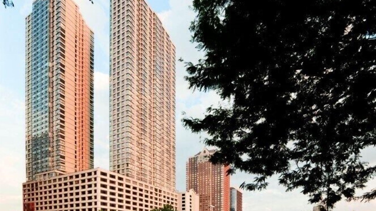 Photo of Others in Hudson Exchange