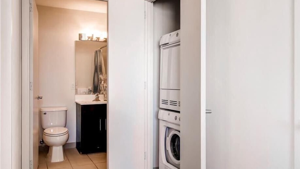 Photo of Bathroom in Hudson Exchange