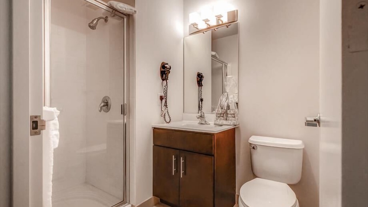 Photo of Bathroom in Hudson Exchange