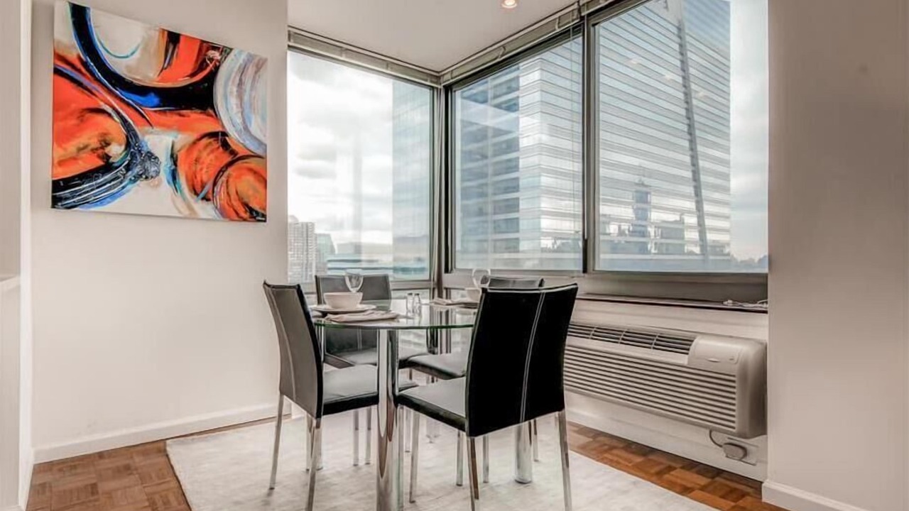 Photo of Bedroom in Hudson Exchange