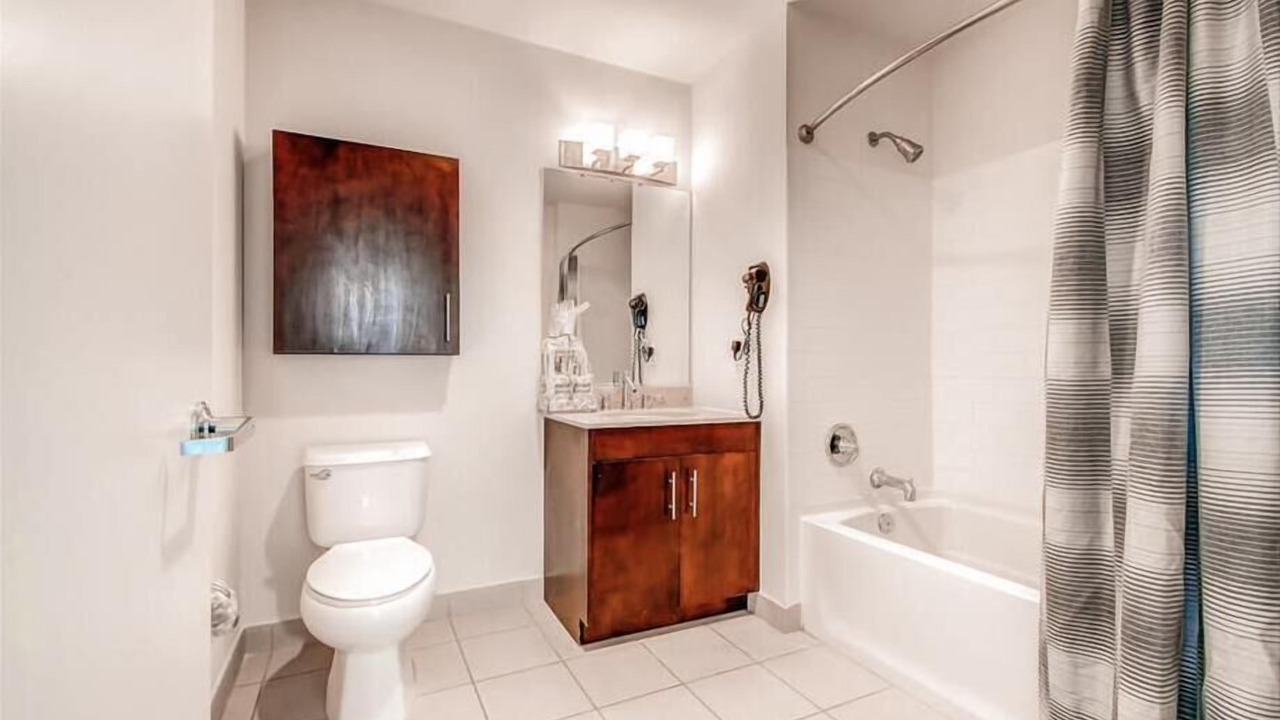 Photo of Bathroom in Hudson Exchange