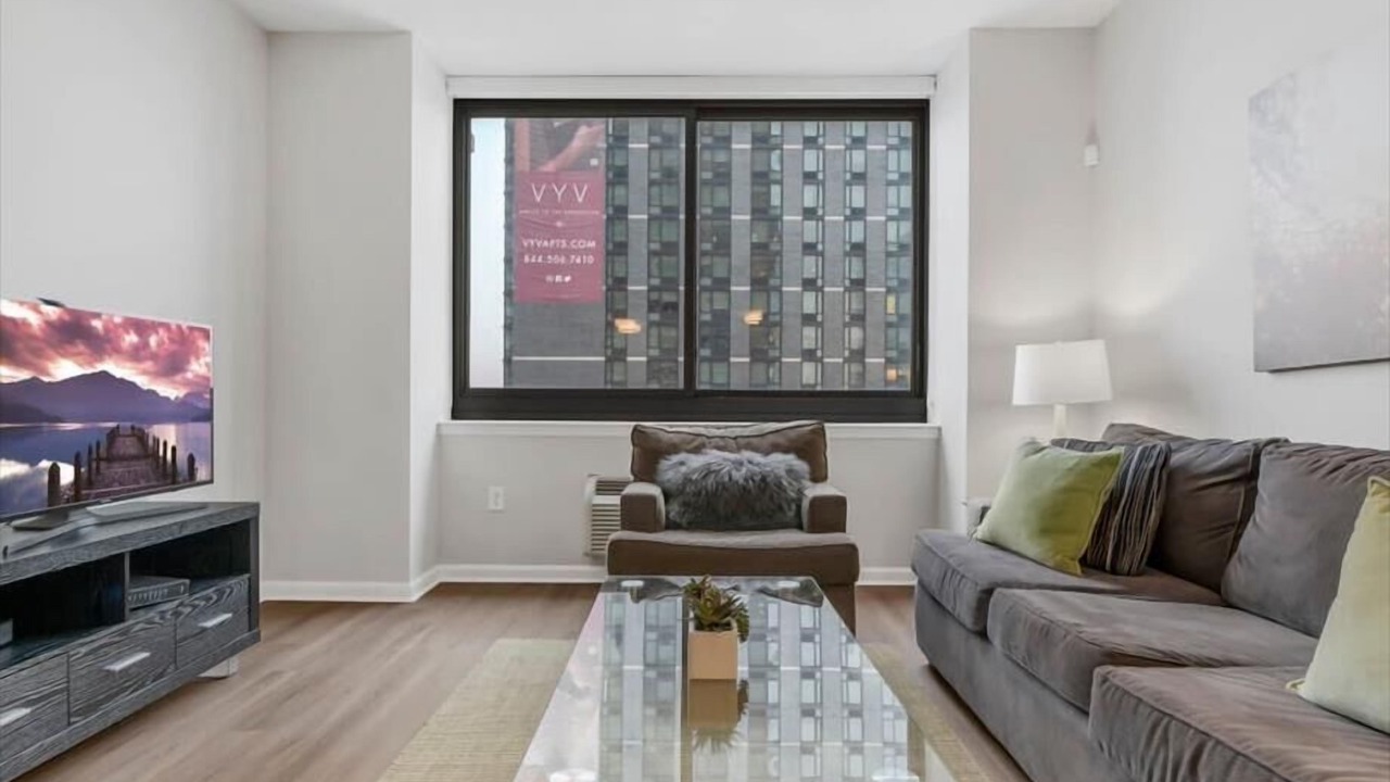 Photo of Bedroom in Hudson Exchange