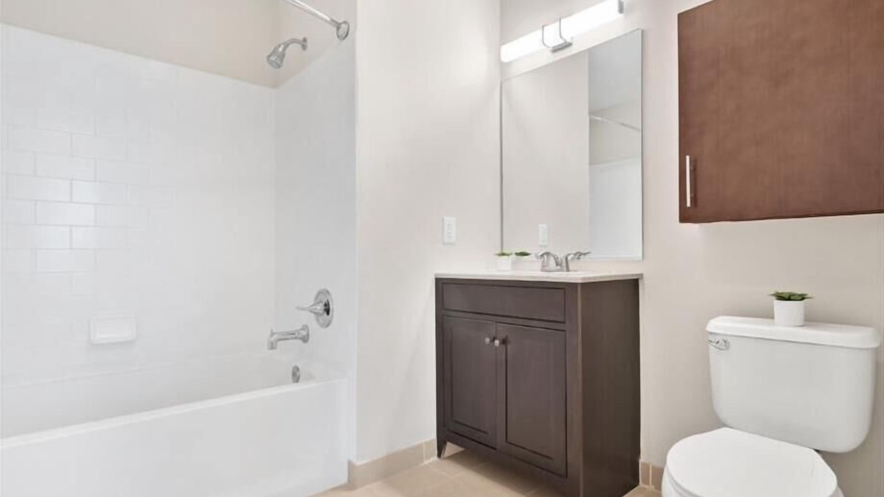 Photo of Bathroom in Hudson Exchange