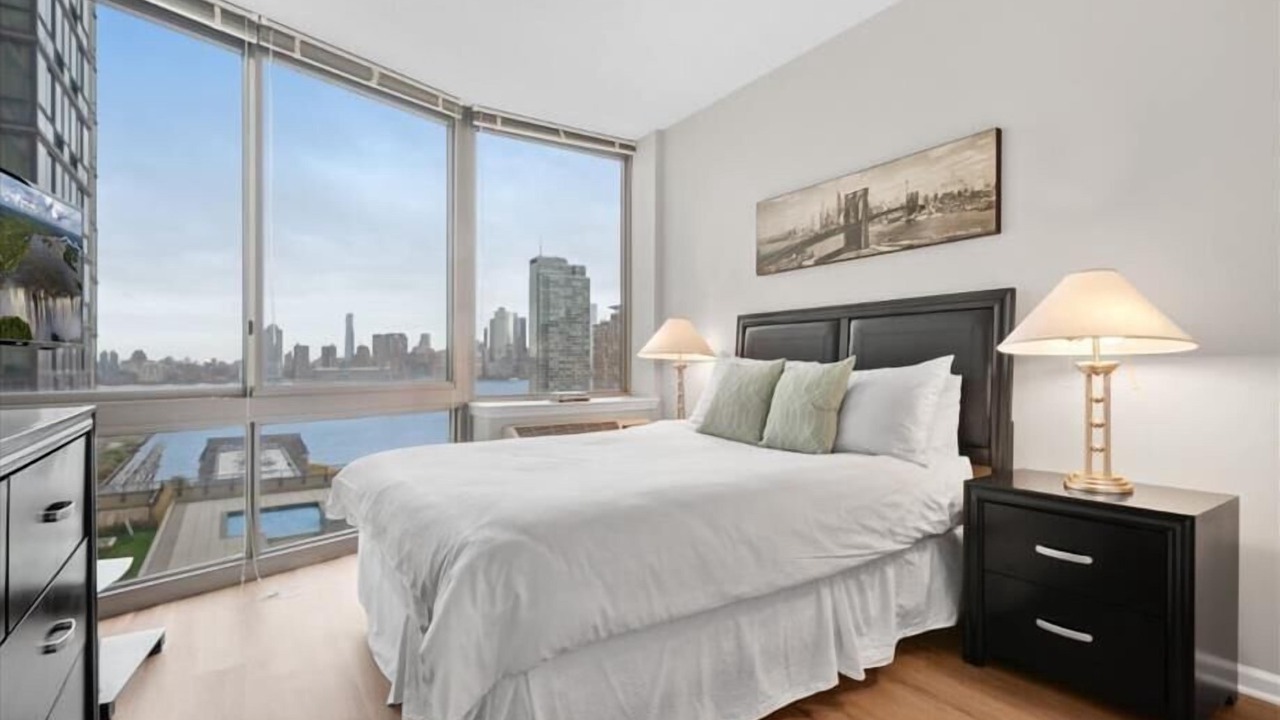 Photo of Others in Hudson Exchange