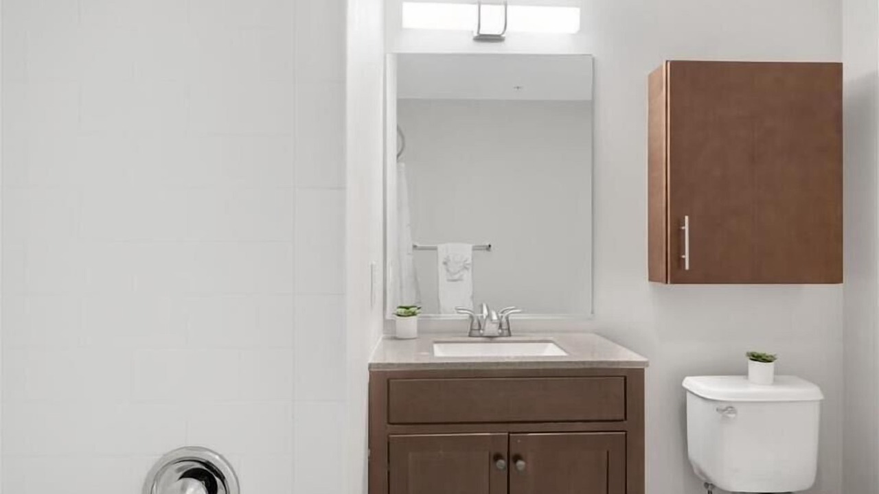 Photo of Bathroom in Hudson Exchange