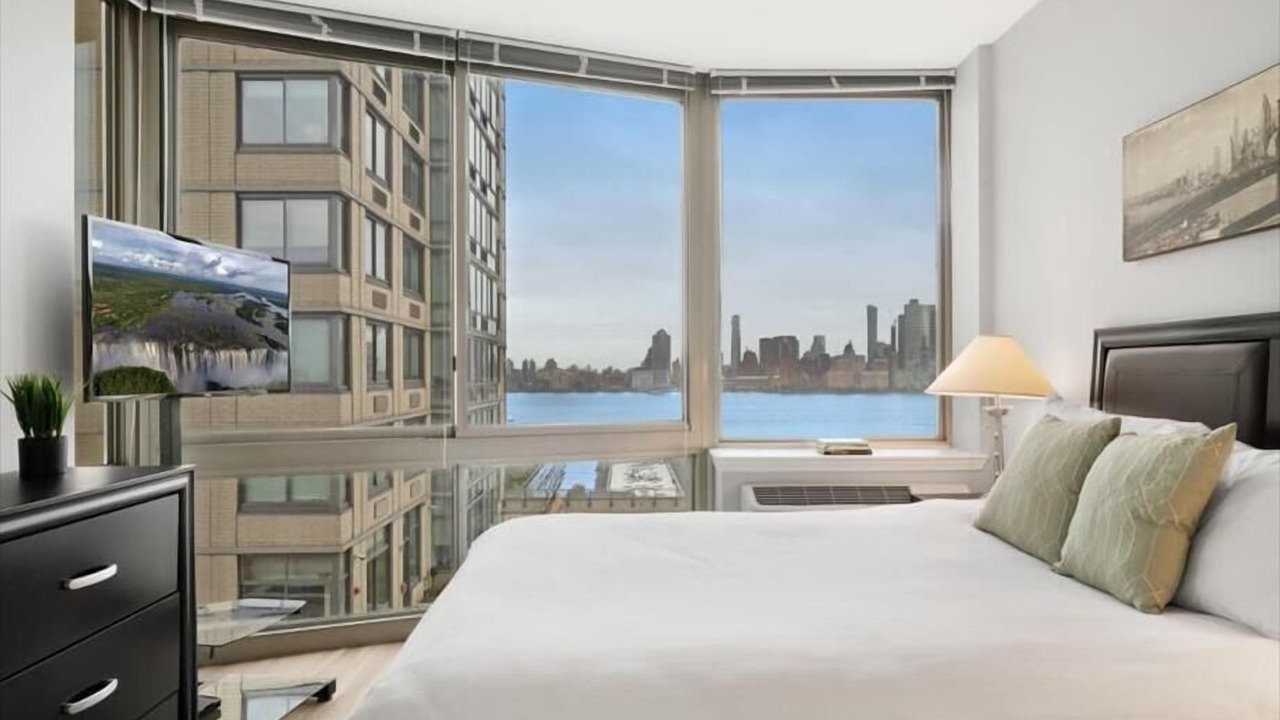 Photo of Others in Hudson Exchange