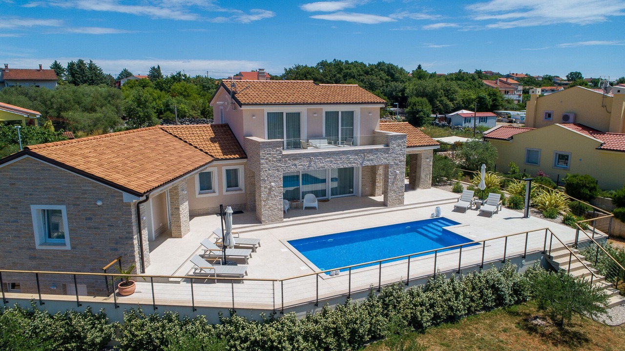 Photo of Outdoor in Brzac