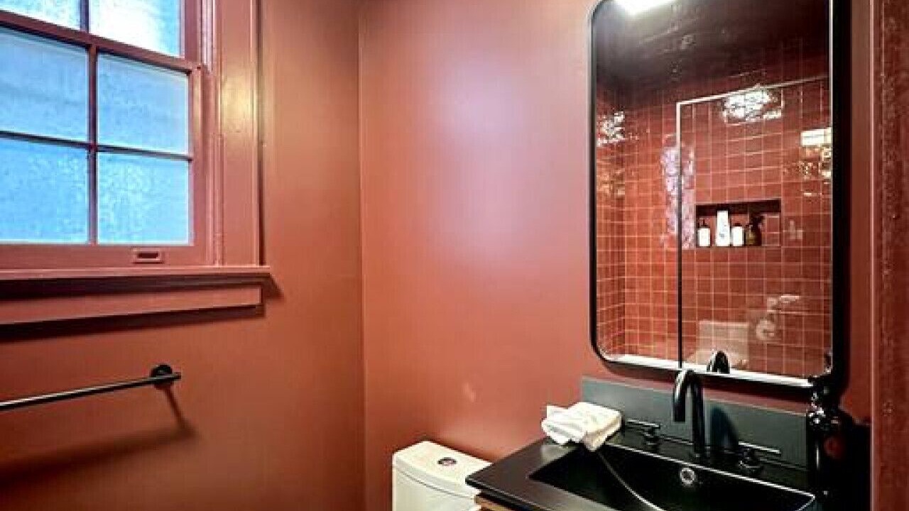 Photo of Others in Dwight