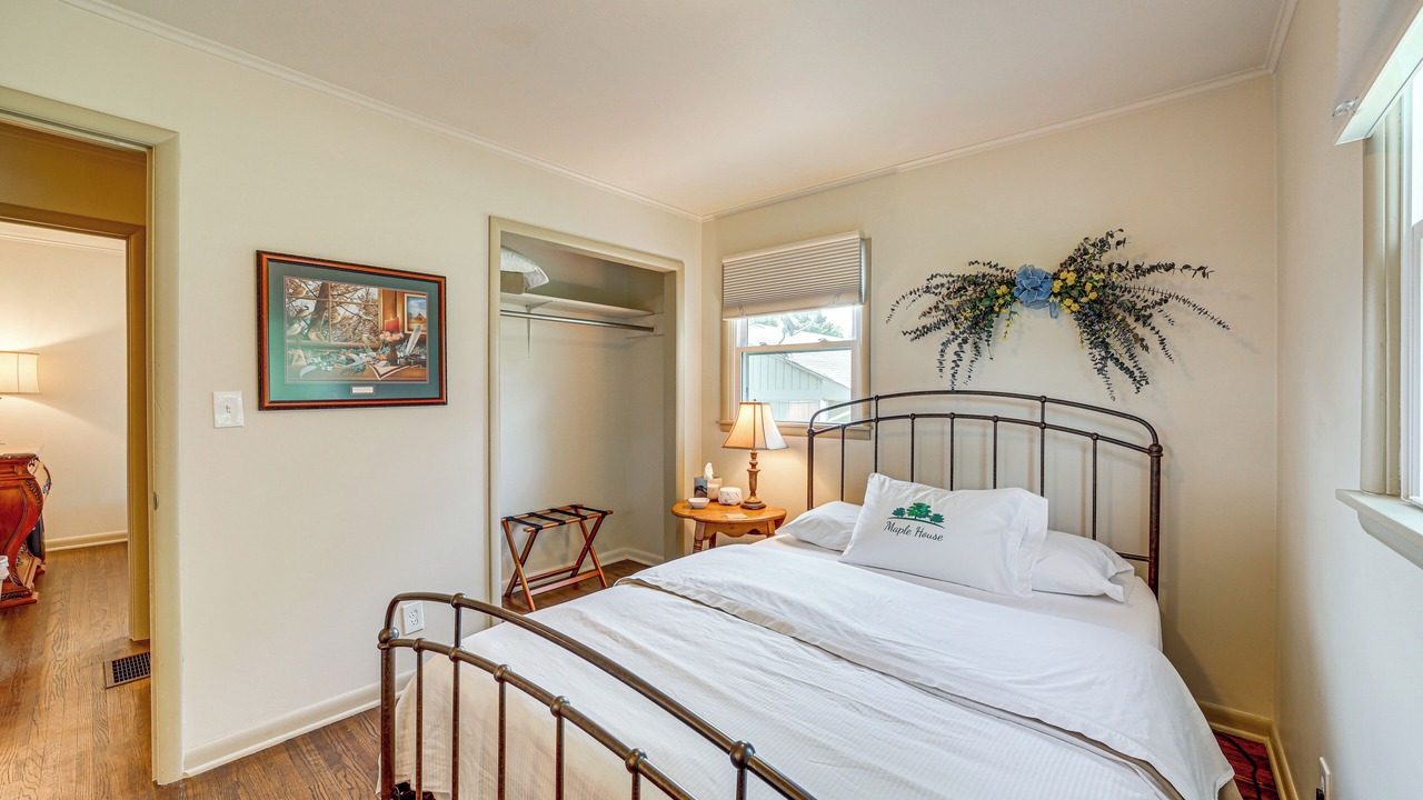 Photo of Bedroom in Sand Springs