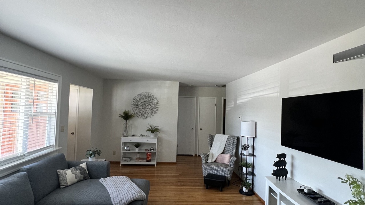 Photo of Livingroom in Napa