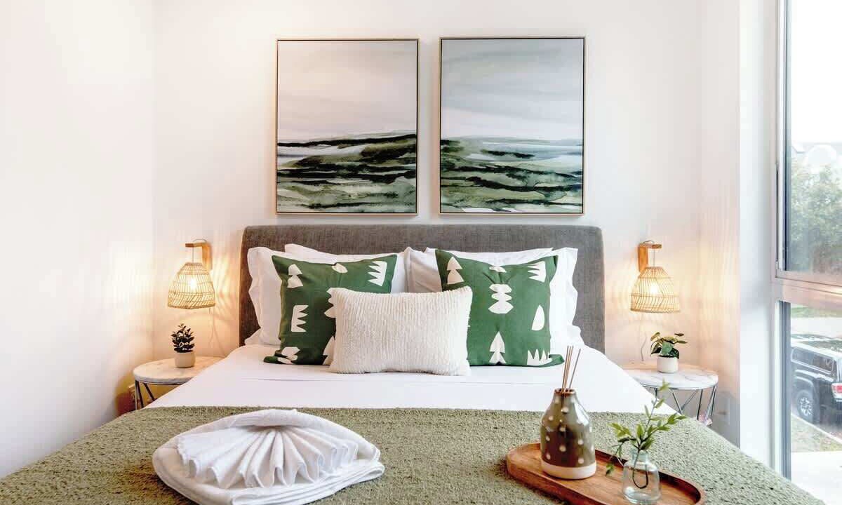 Photo of Bedroom in Minor