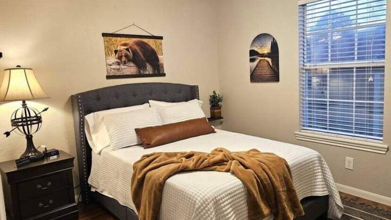 Photo of Bedroom in Wake Village