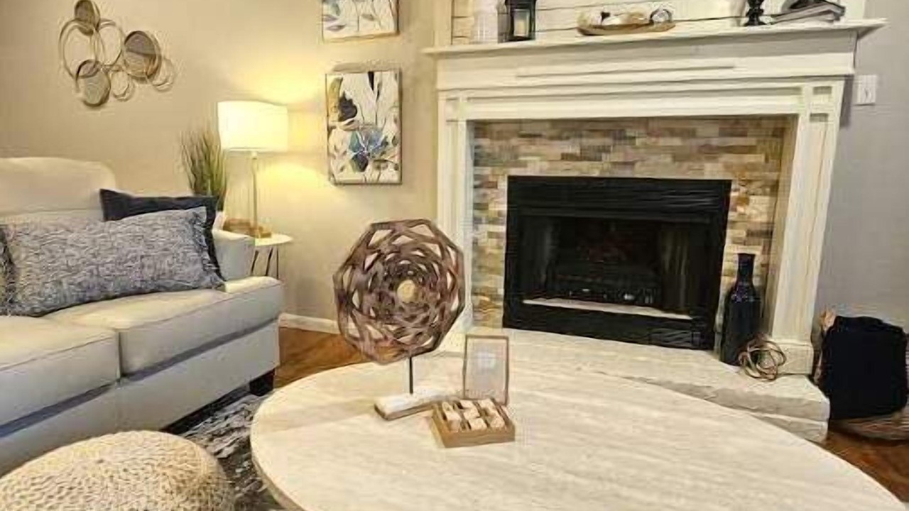 Photo of Livingroom in Wake Village