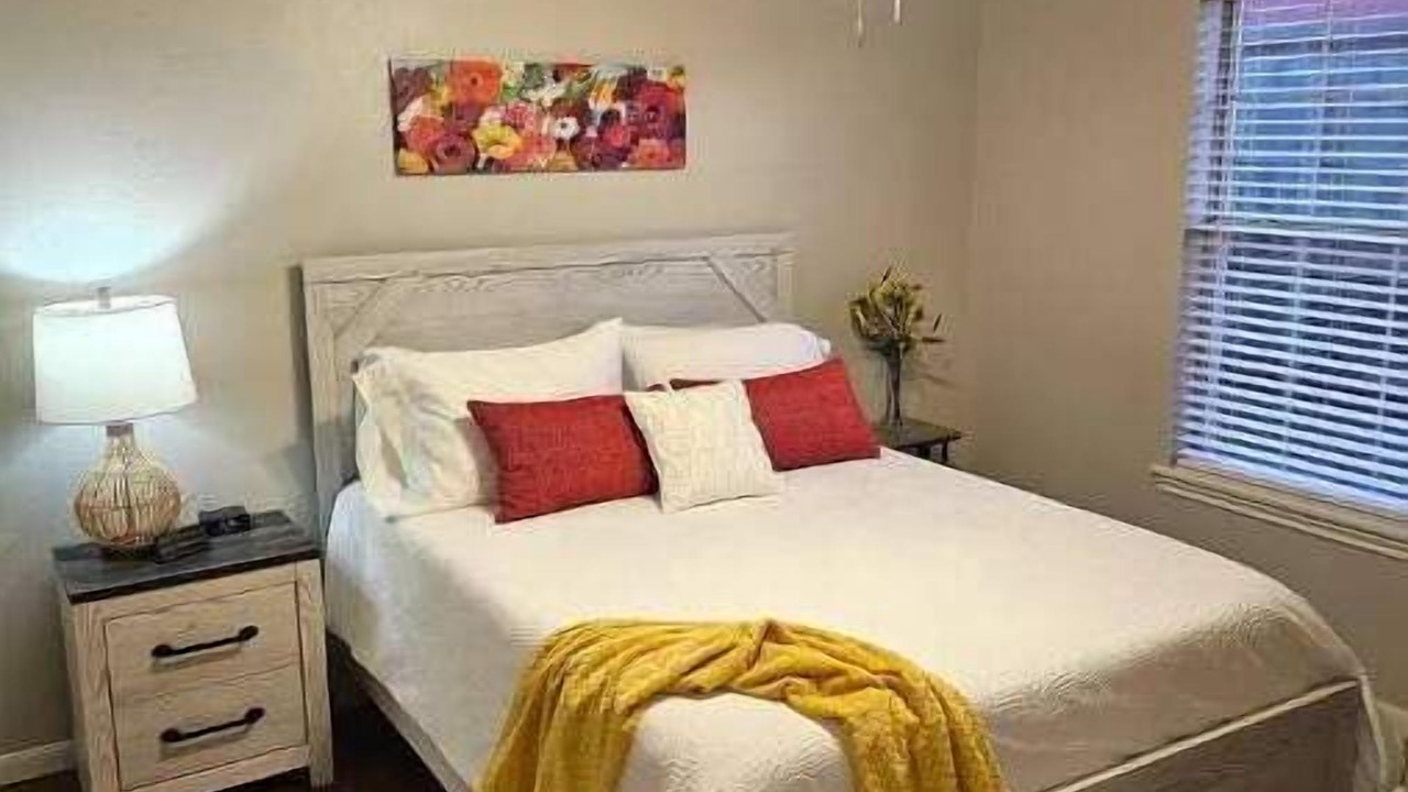 Photo of Bedroom in Wake Village