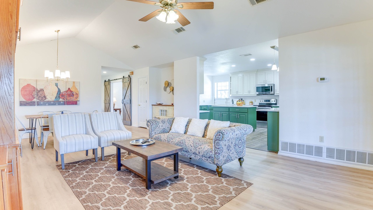 Photo of Livingroom in Sanger
