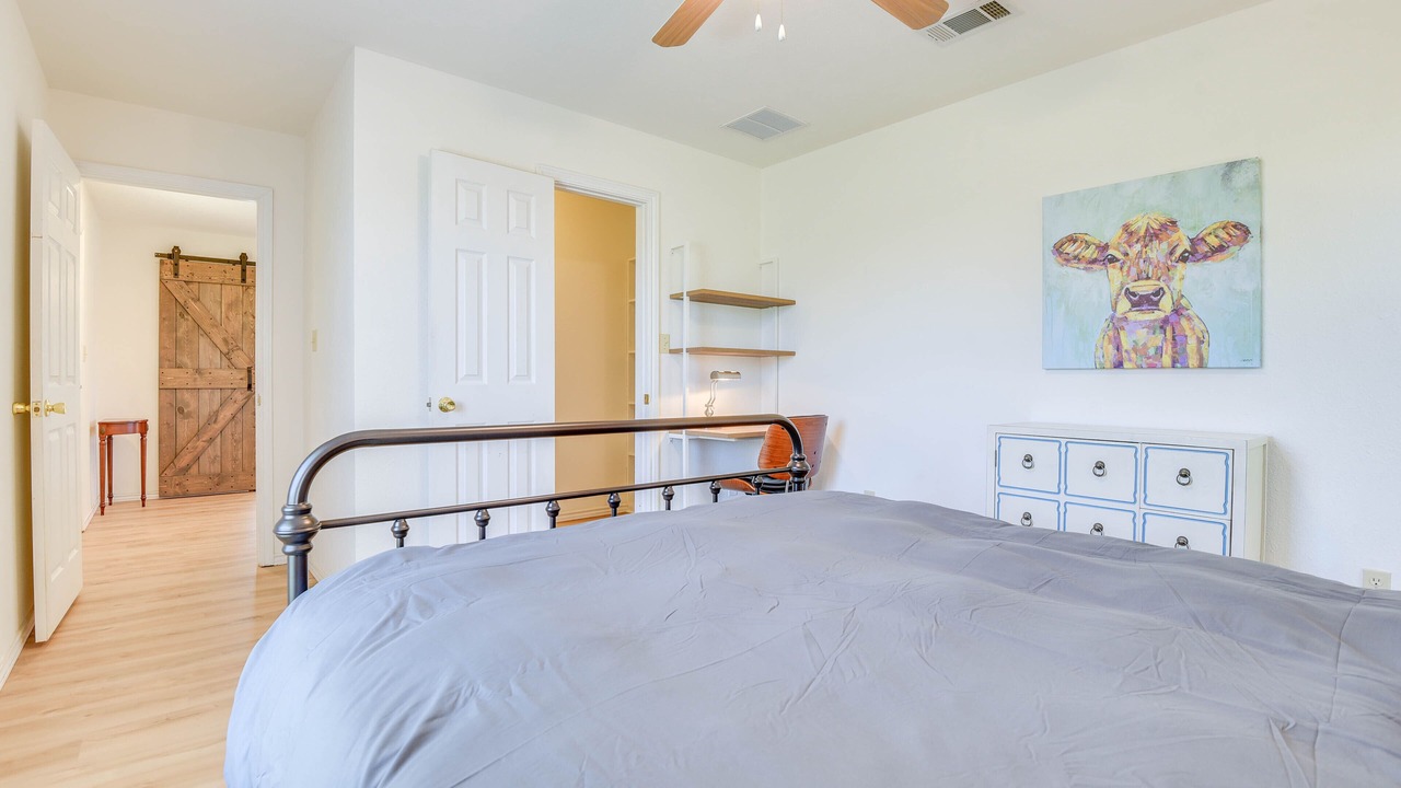 Photo of Bedroom in Sanger