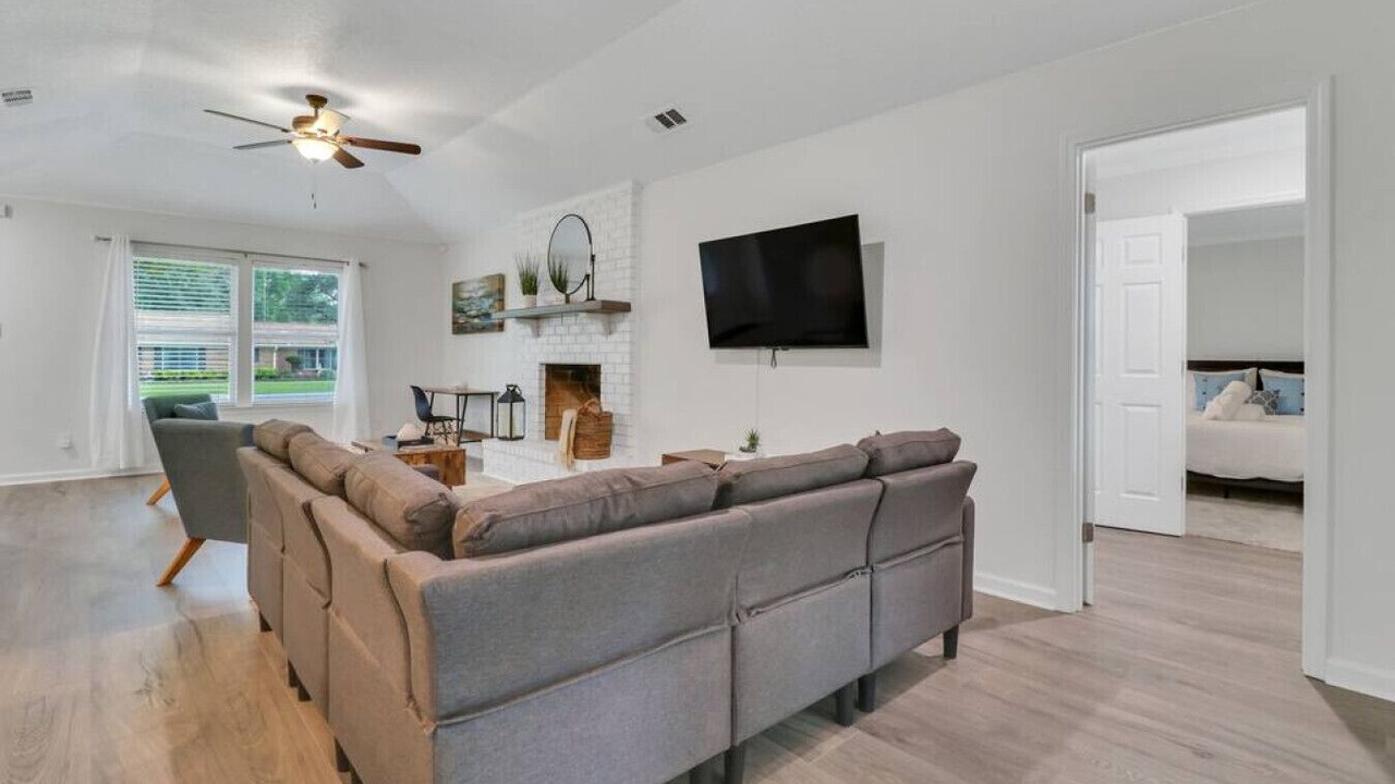 Photo of Livingroom in Pooler