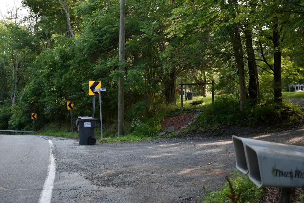 Photo of Others in Mount Hope